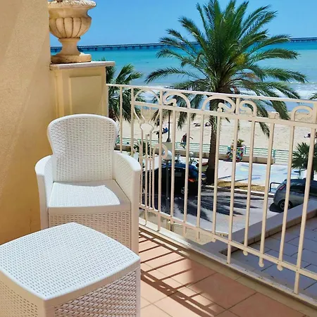 Mare E Castello * Manfredonia